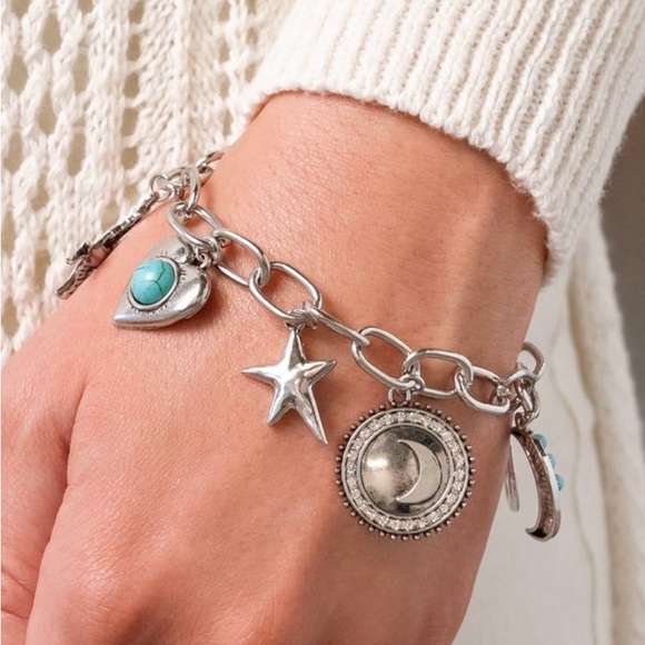paparazzi Jewelry - Technical Token - Blue Bracelet